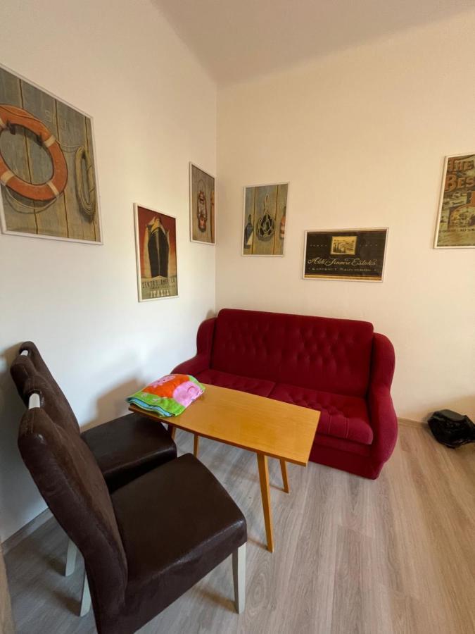 Red&Black Apartment City Centr, Na Hradbach 118 Οστράβα Εξωτερικό φωτογραφία