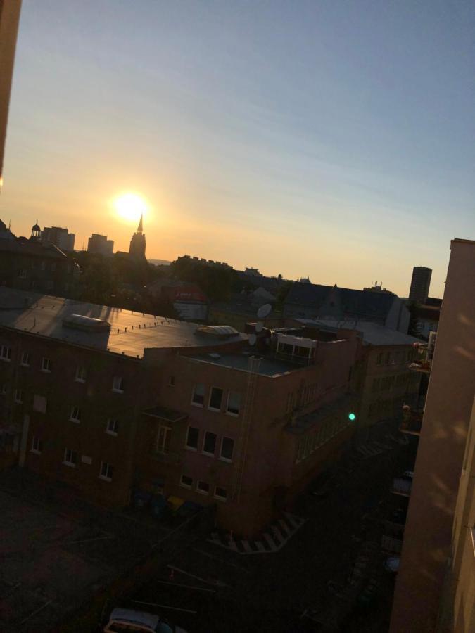 Red&Black Apartment City Centr, Na Hradbach 118 Οστράβα Εξωτερικό φωτογραφία