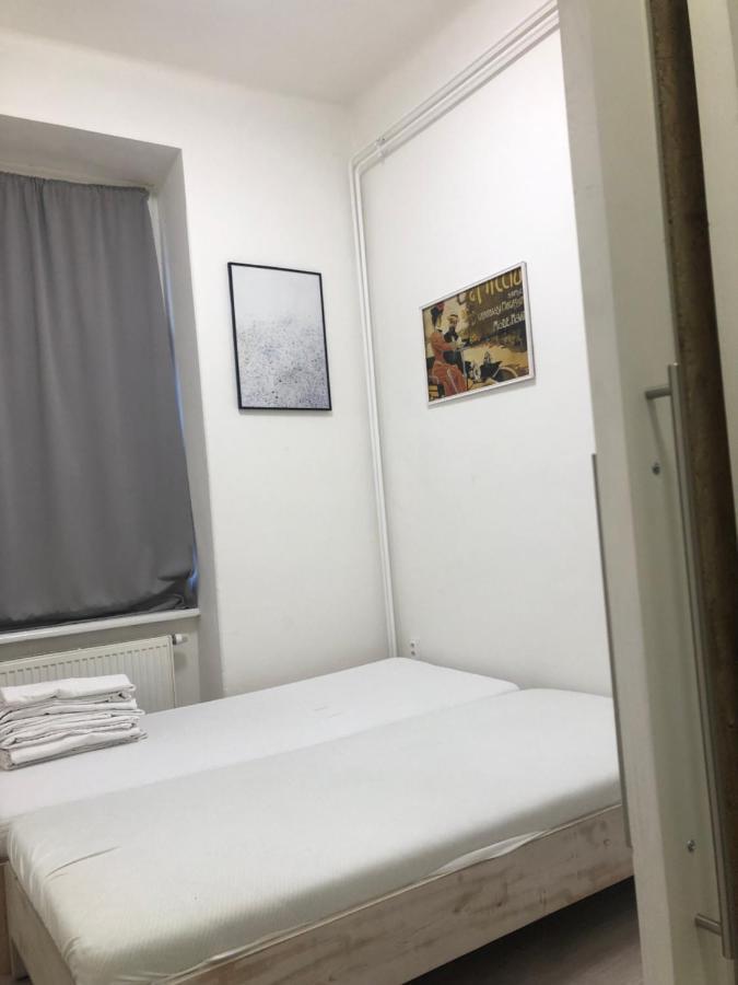 Red&Black Apartment City Centr, Na Hradbach 118 Οστράβα Εξωτερικό φωτογραφία