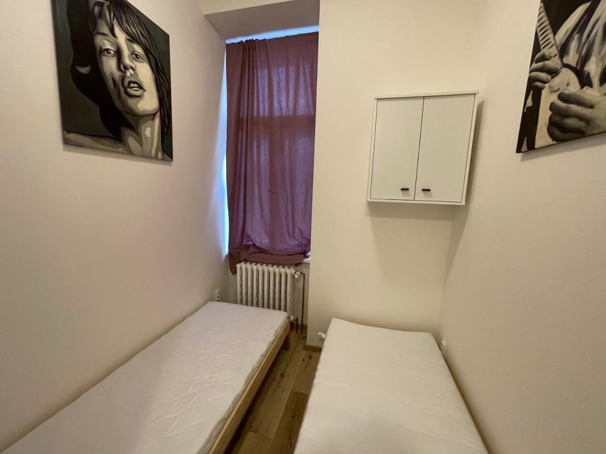 Red&Black Apartment City Centr, Na Hradbach 118 Οστράβα Εξωτερικό φωτογραφία