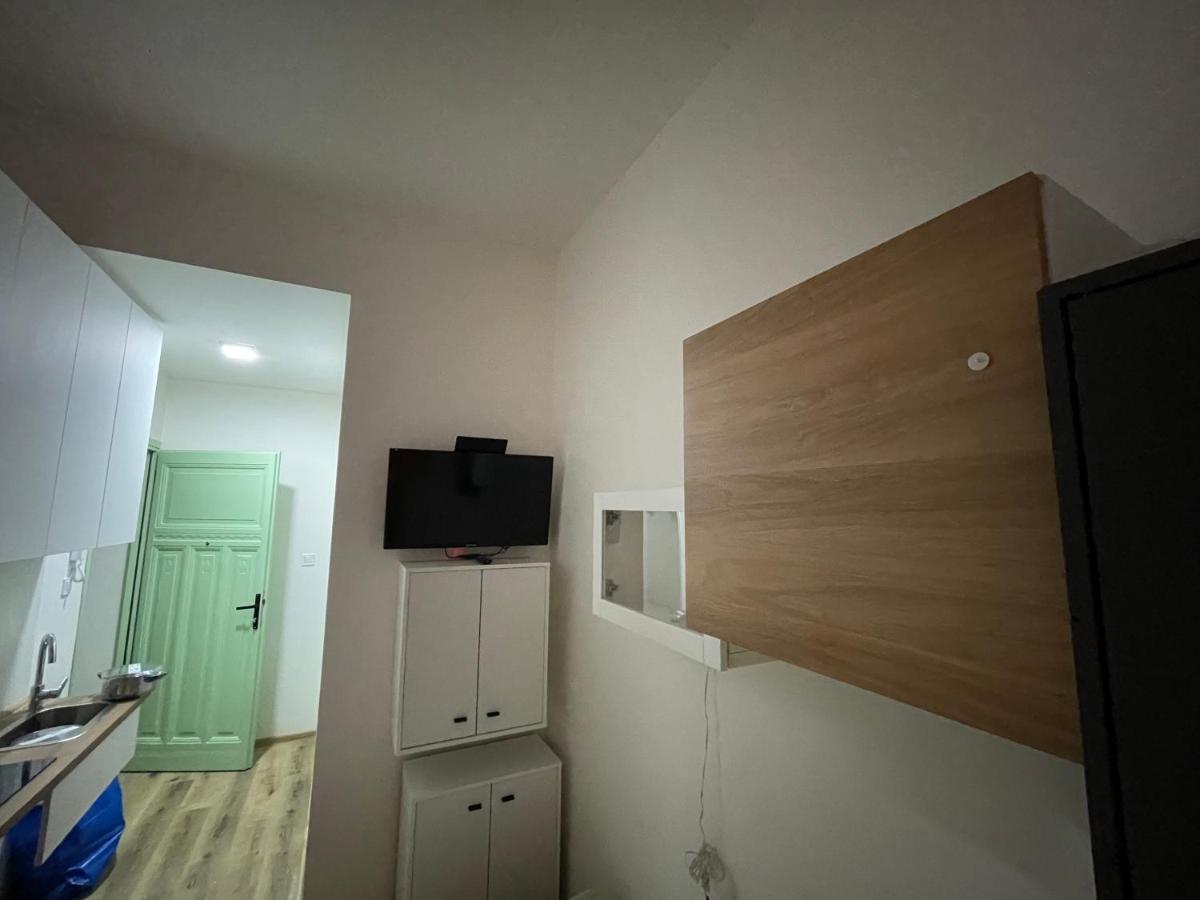 Red&Black Apartment City Centr, Na Hradbach 118 Οστράβα Εξωτερικό φωτογραφία
