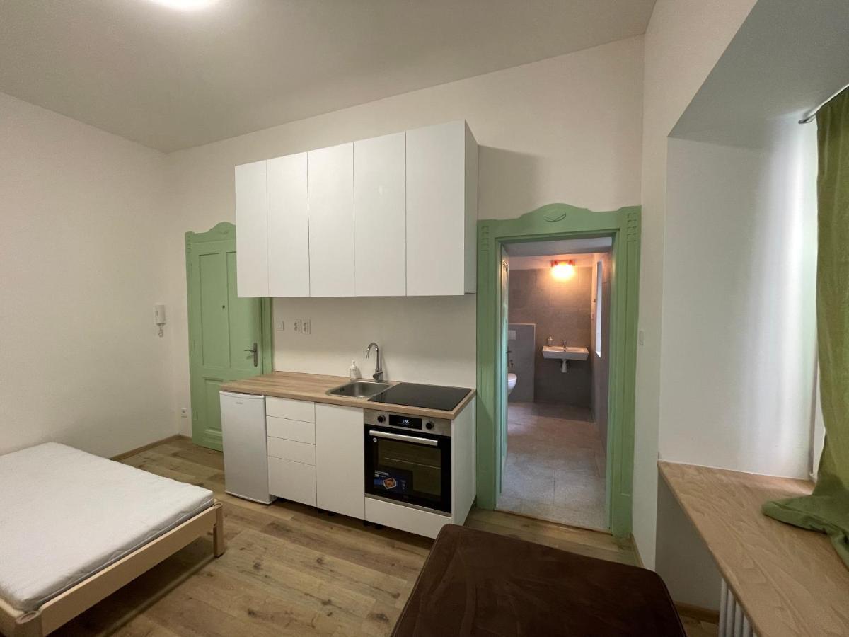 Red&Black Apartment City Centr, Na Hradbach 118 Οστράβα Εξωτερικό φωτογραφία