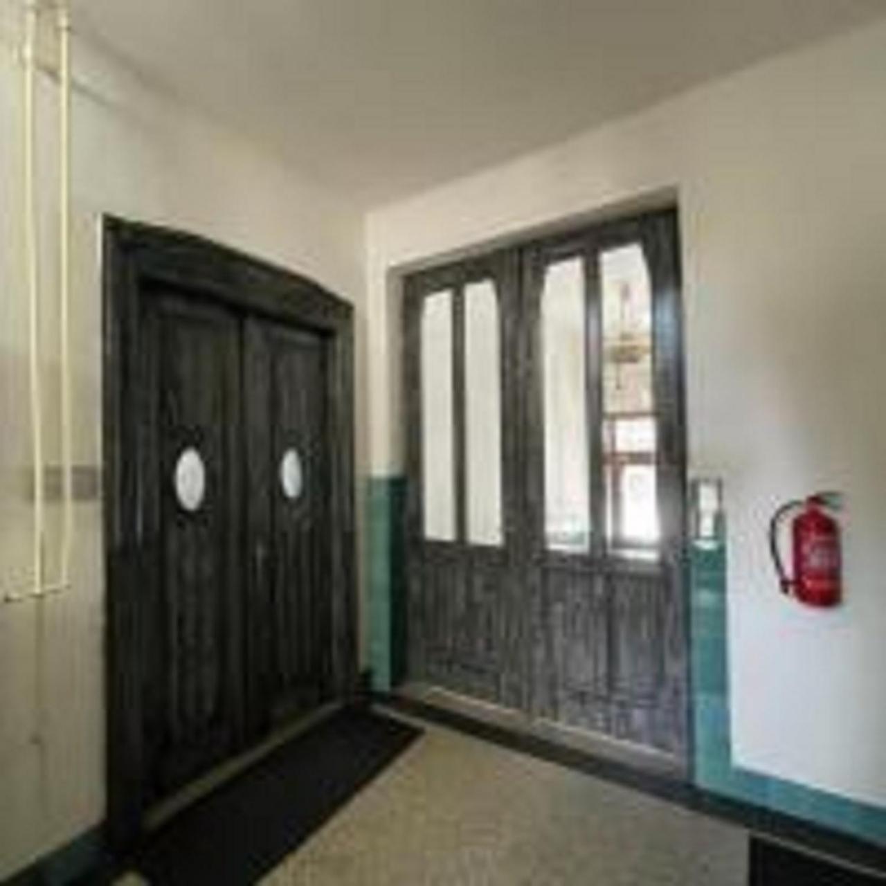 Red&Black Apartment City Centr, Na Hradbach 118 Οστράβα Εξωτερικό φωτογραφία